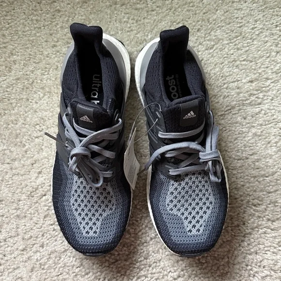 Adidas Ultra Boost Black and Gray - Picture 6 of 7